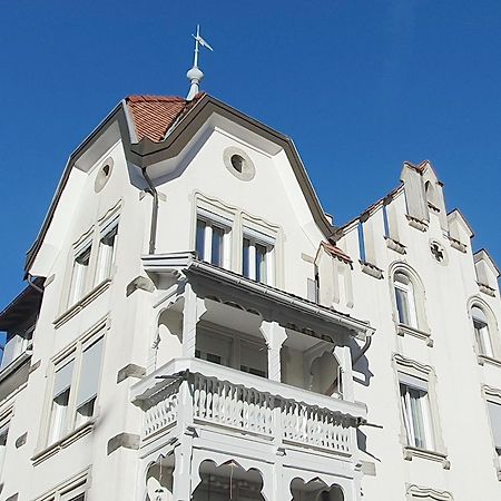 2 Zimmer Zentral-Ruhig Mit Flair Gertrud Schloessli St. Gallen Esterno foto